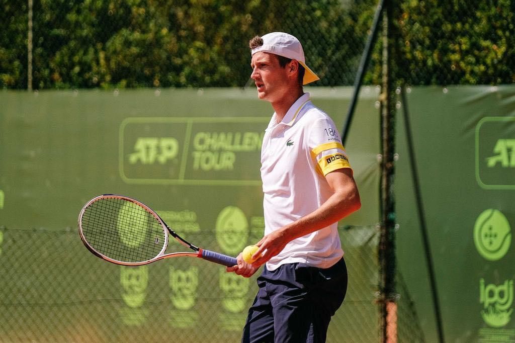 Lamotte, partenaire officiel du joueur de tennis malouin Manuel Guinard