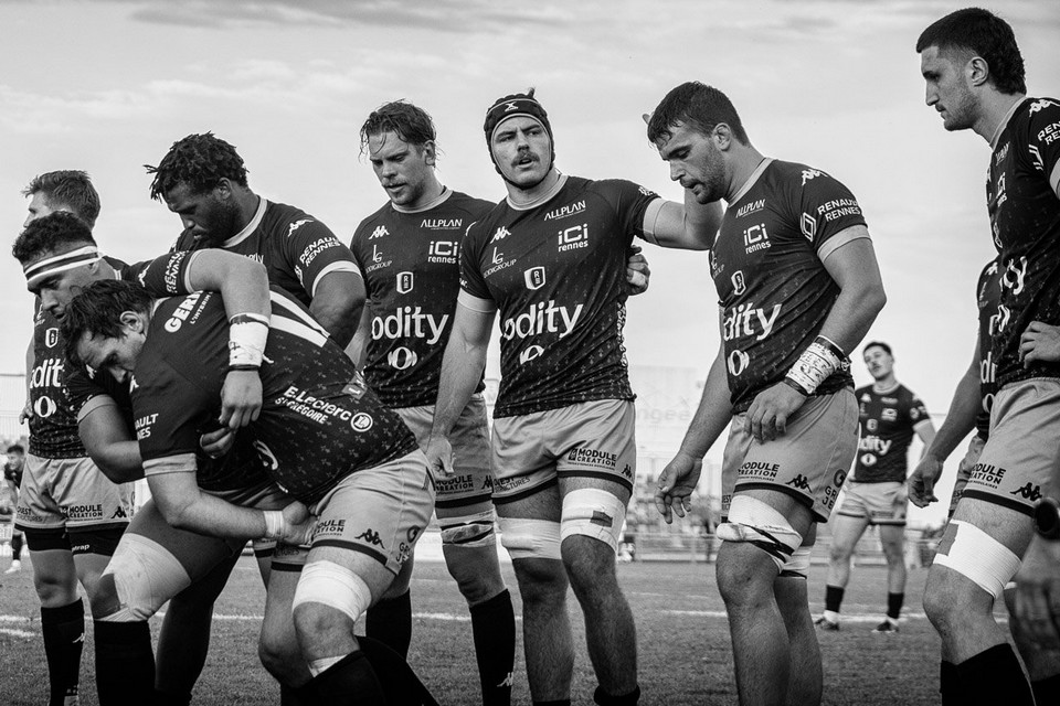 Le REC Rugby avant une mêlée à Périgueux - Lamotte