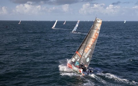 Route du Rhum 2022 - Départ de Luke Berry - Lamotte-Module Création