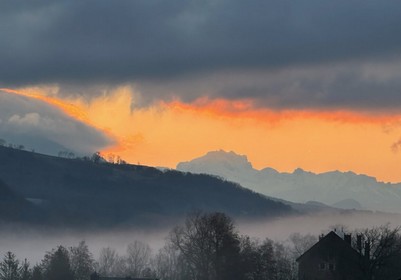 Livraison du programme immobilier neuf Villa Valse'rose à Valserhône (01) - Vue sur la montagne - Lamotte