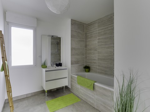 Programme immobilier neuf Empreinte à Noyal-sur-Vilaine - Salle de bains de l'appartement témoin - Lamotte