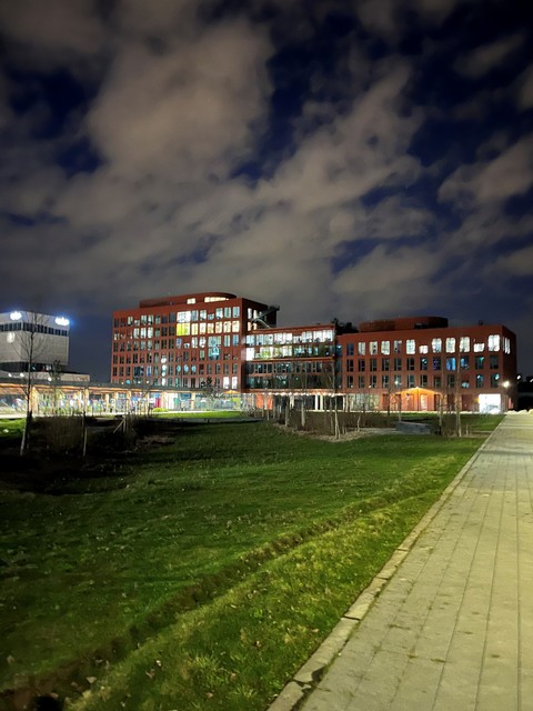 Le Bois Lilas - Visite des familles des collaborateurs - Façade du bâtiment - Lamotte