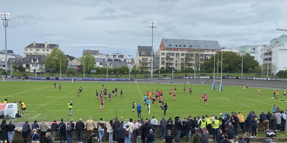 REC Rugby - Match caritatif pour le Rire Médecin - Terrain- Lamotte