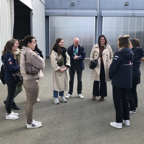 Visite du chantier de réparation de l'Ocean Fifty - Équipe communication institutionnelle - Le Rire Médecin-Lamotte