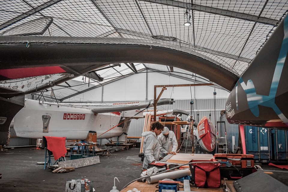 Forum Maritime de Saint-Malo - Chantier de réparation du bateau - Le Rire Médecin-Lamotte