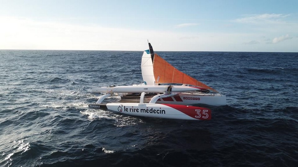 Remise à l'eau du bateau à Saint-Malo - Convoyage après la Transat Jacques Vabre - Le Rire Médecin-Lamotte
