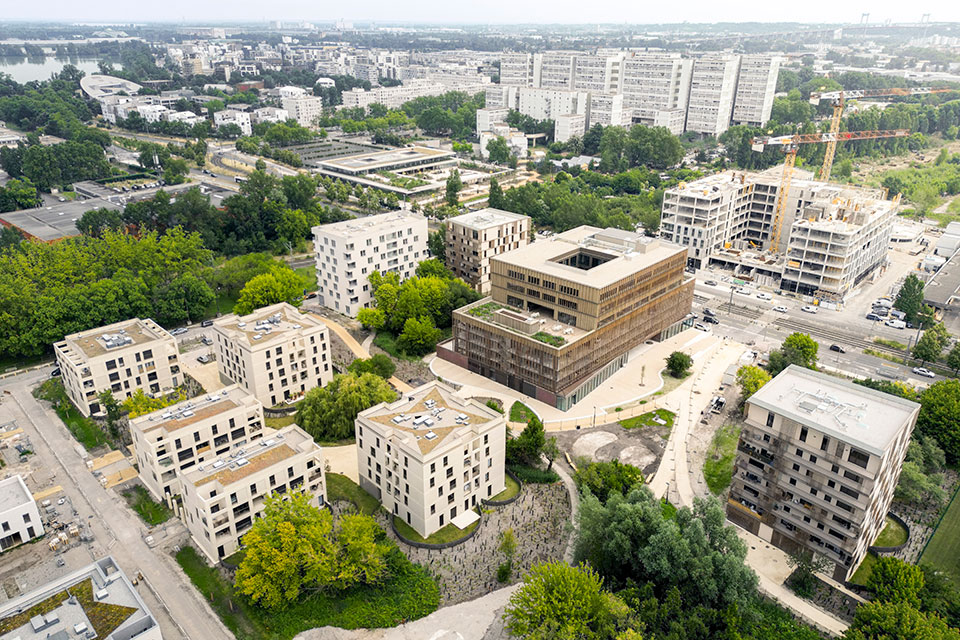 Programme immobilier mixte Petit Bruges près de Bordeaux (33) - Vue aérienne - Lamotte
