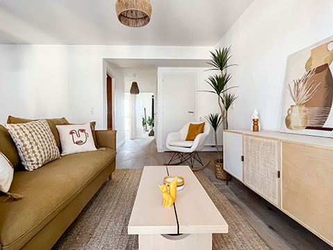 Journées portes ouvertes - Programme immobilier neuf Villa Eugénie à Biscarrosse (40) - Salon dans l'appartement témoin - Lamotte