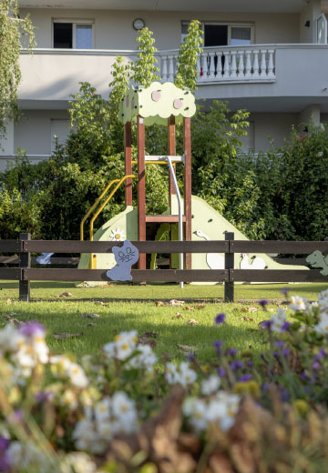 Résidence services seniors - Résidence Saint-Roch à L'Étrat (42) - Vue de quartier 3 - Lamotte