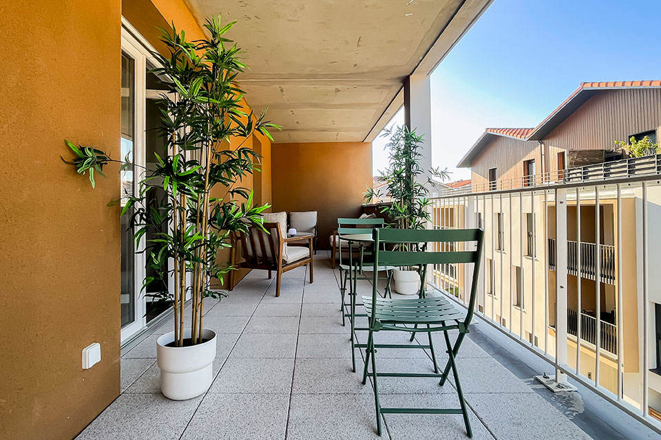 Livraison du programme immobilier neuf Villa Eugénie à Biscarrosse (40) - Terrasse de l'appartement témoin - Lamotte