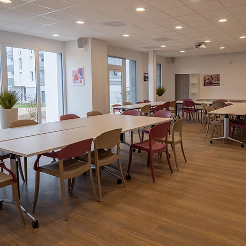 Résidence services seniors Espace et Vie à Valserhône - Salle de restauration - Lamotte