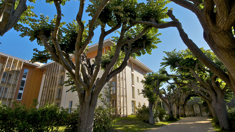 Inauguration de la résidence services seniors - Le Clos des Tilleuls à Niort - Allée - Espace et Vie - Lamotte