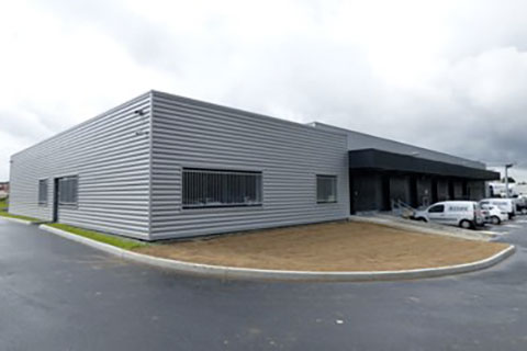 Développement de l'offre clé en main - Livraison du bâtiment pour Darty - Lamotte