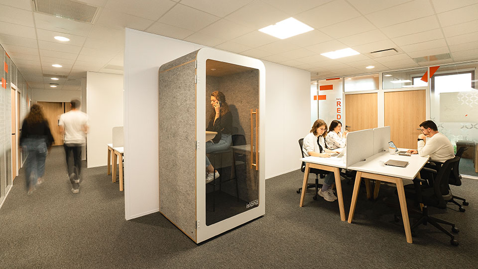Centre d'affaires We Flex - Espace de travail avec phonebox - Groupe Lamotte