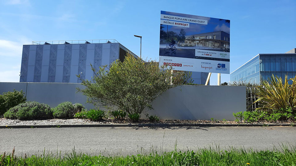 Centre de recherche Bioprojet à Saint-Grégoire (35) - Panneau d'affichage - Lamotte