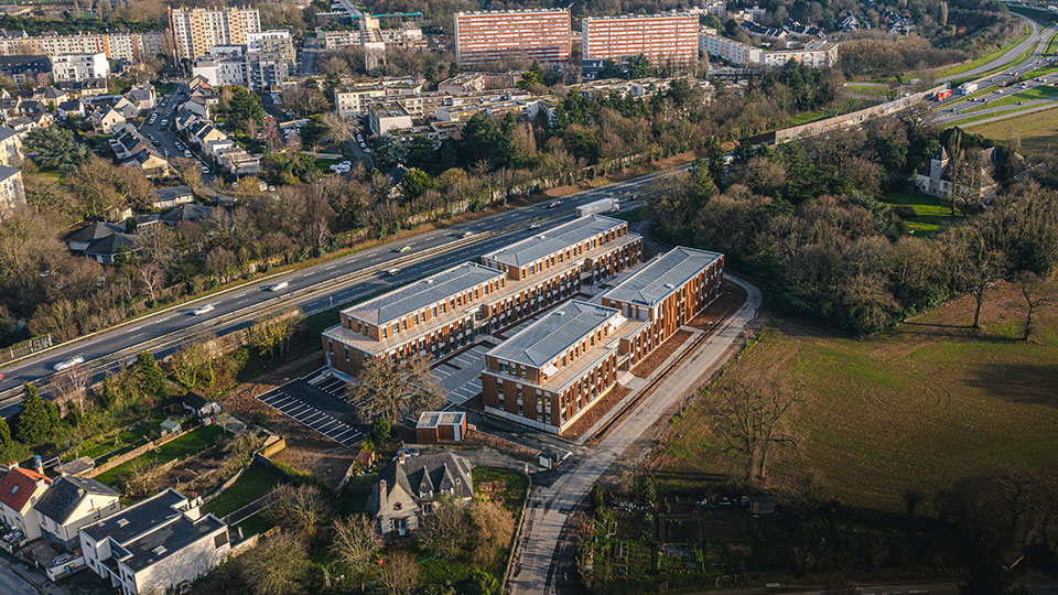 Bois Harel à Saint-Jacques-de-la-Lande (35) - Programme immobilier de bureaux - Vue aérienne du bâtiment - Groupe Lamotte