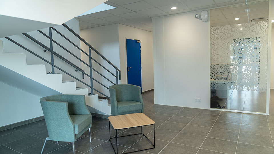 Référence - Spie à Morlaix / Saint-Martin-des-Champs (29) - Hall et bureaux - Corétech / Groupe Lamotte