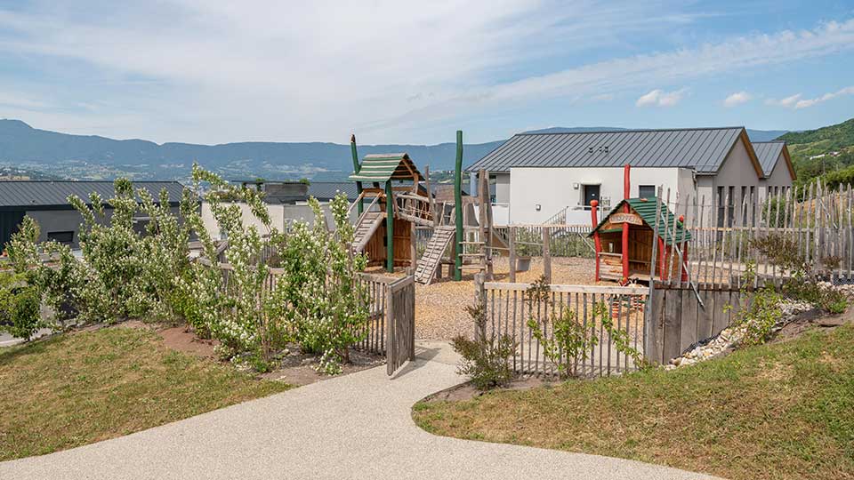 Programme immobilier neuf - Panorama Village à Barby (73) - Aire de jeux - Lamotte