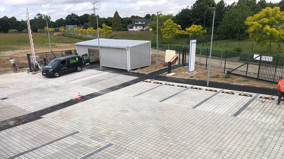 Bâtiment clé en main - Enedis à Lécousse (35) - Pavés drainants - Lamotte