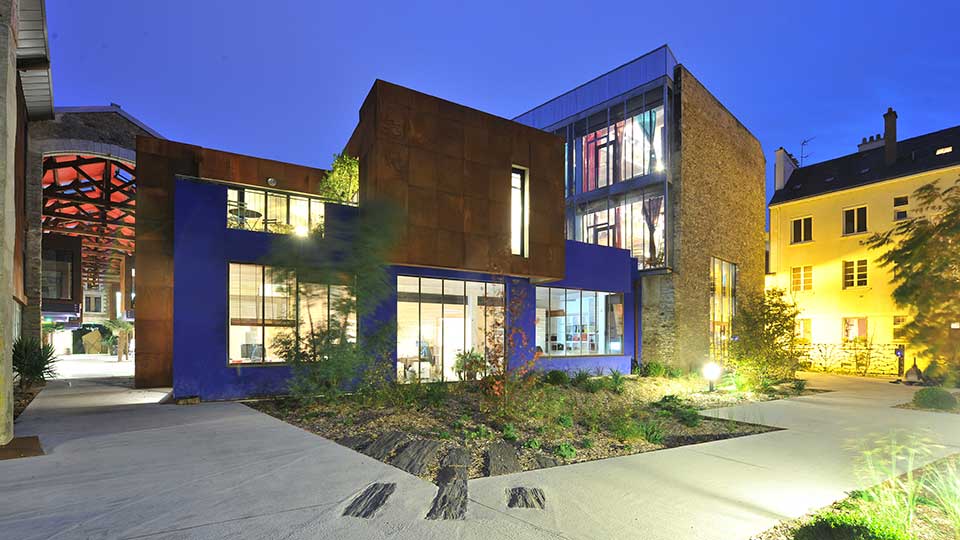 Programme immobilier neuf - Le Cours des Arts à Nantes (44) - Vue de l'extérieur de nuit - Lamotte