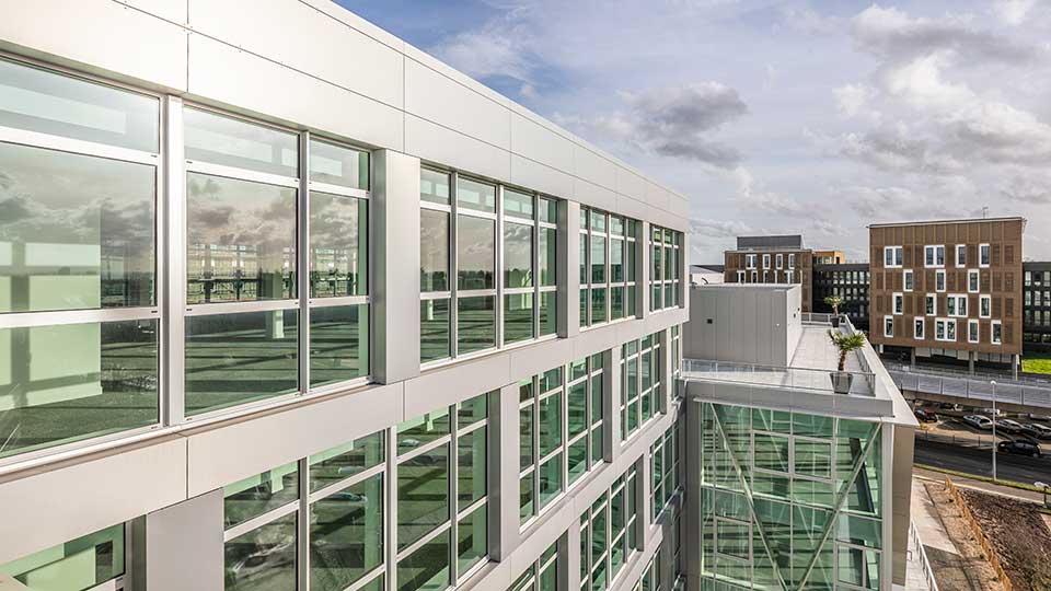 Programme immobilier tertiaire - Le Stanford à Cesson-Sévigné (35) - Lamotte