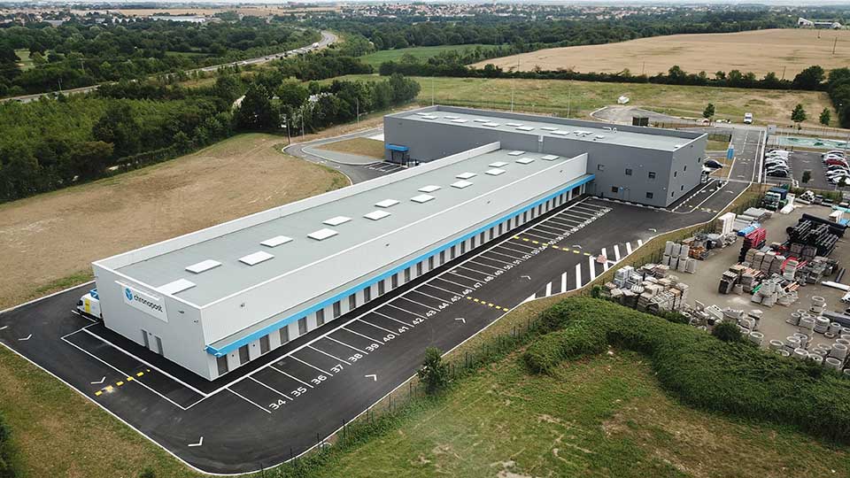 Bâtiment logistique clé en main - Chronopost à Niort (79) - Vue aérienne - Corétech / Lamotte