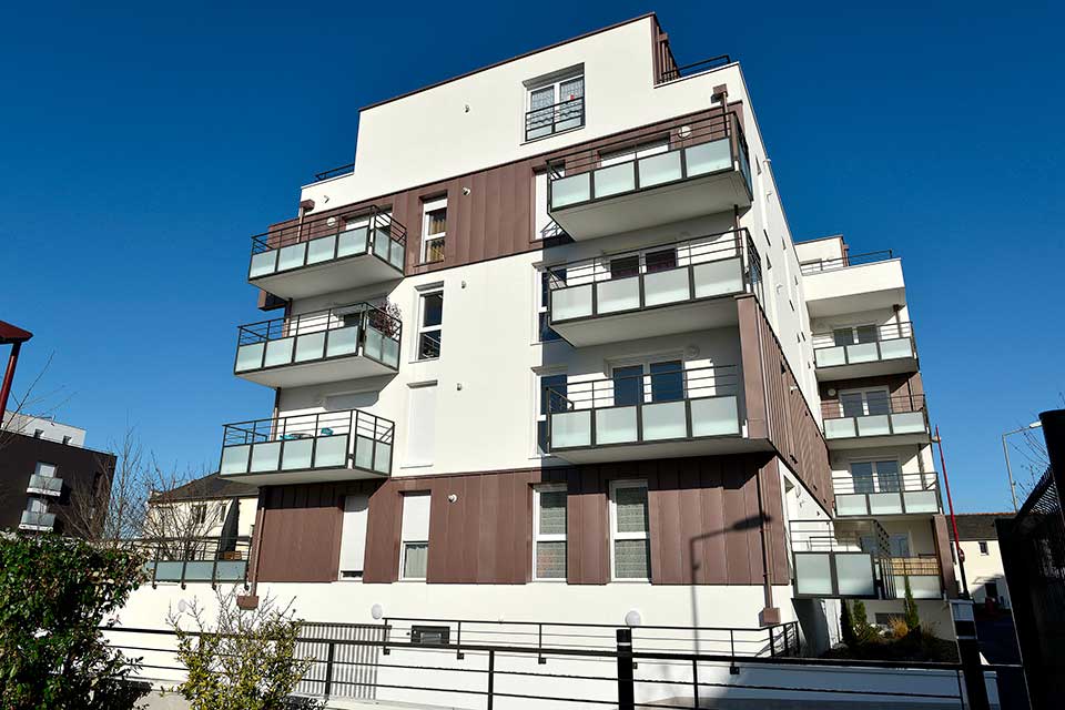 Programme immobilier neuf - Rive de Sienne à Cesson-Sévigné (35) - Arrière de la résidence - Lamotte