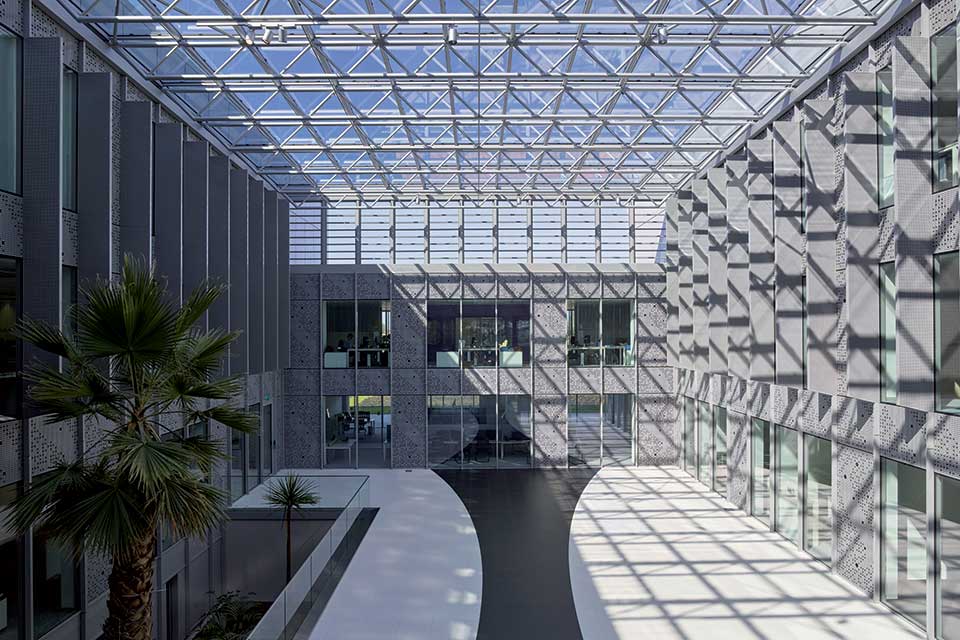 Programme immobilier tertiaire - Polaris à Saint-Grégoire (35) - Atrium - Lamotte