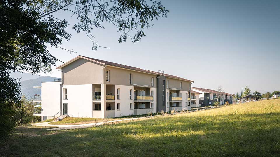 Résidence services seniors - Les Terrasses de Belledonne à Biviers (38) - Arrière du bâtiment - Lamotte