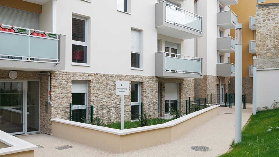 Résidence services seniors - Les Allées du Vexin à Meulan-en-Yvelines (78) - Balcons - Lamotte