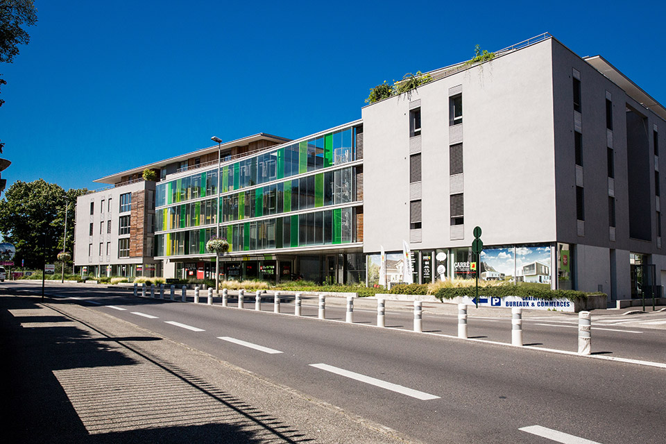 Programme immobilier mixte - Saint-Éloi à Aix-les-Bains (73) - Vue de la rue - Lamotte