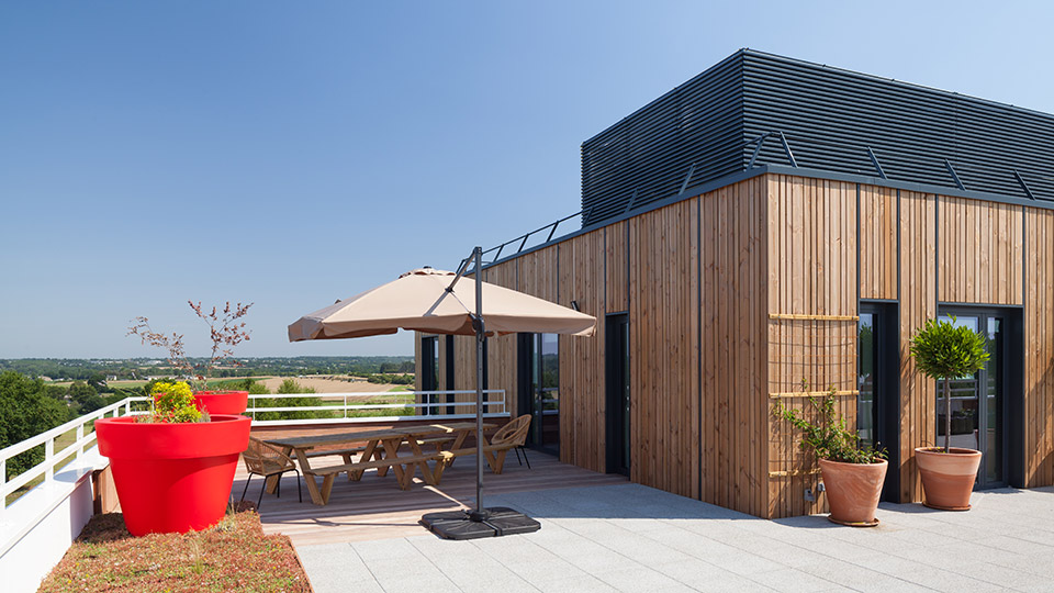 Programme immobilier tertiaire - Siège Net Plus à Cesson-Sévigné (35) - Terrasse - Lamotte