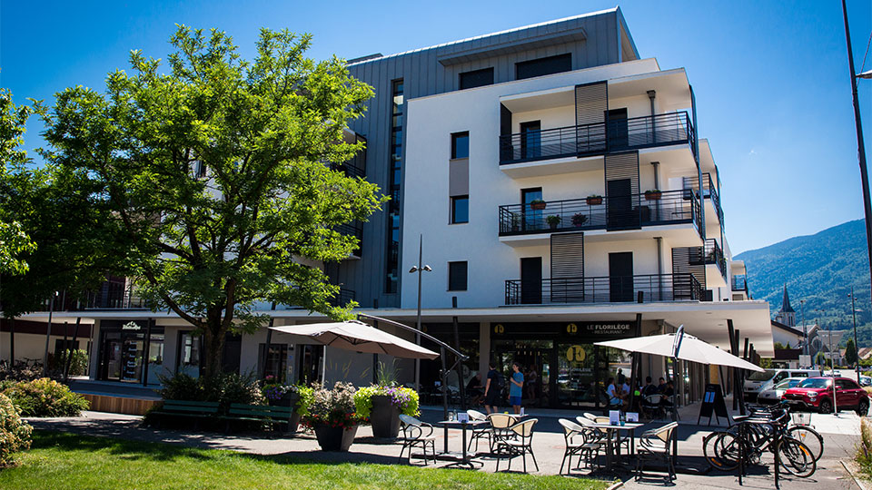 Programme immobilier neuf - Le Rive Gauche à Saint-Jorioz (74) - Commerces - Lamotte